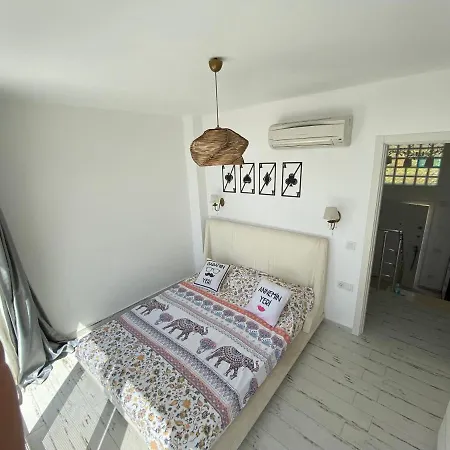 Hotel Oezel Plajli Site Icerisinde 3+1 Kiralik *